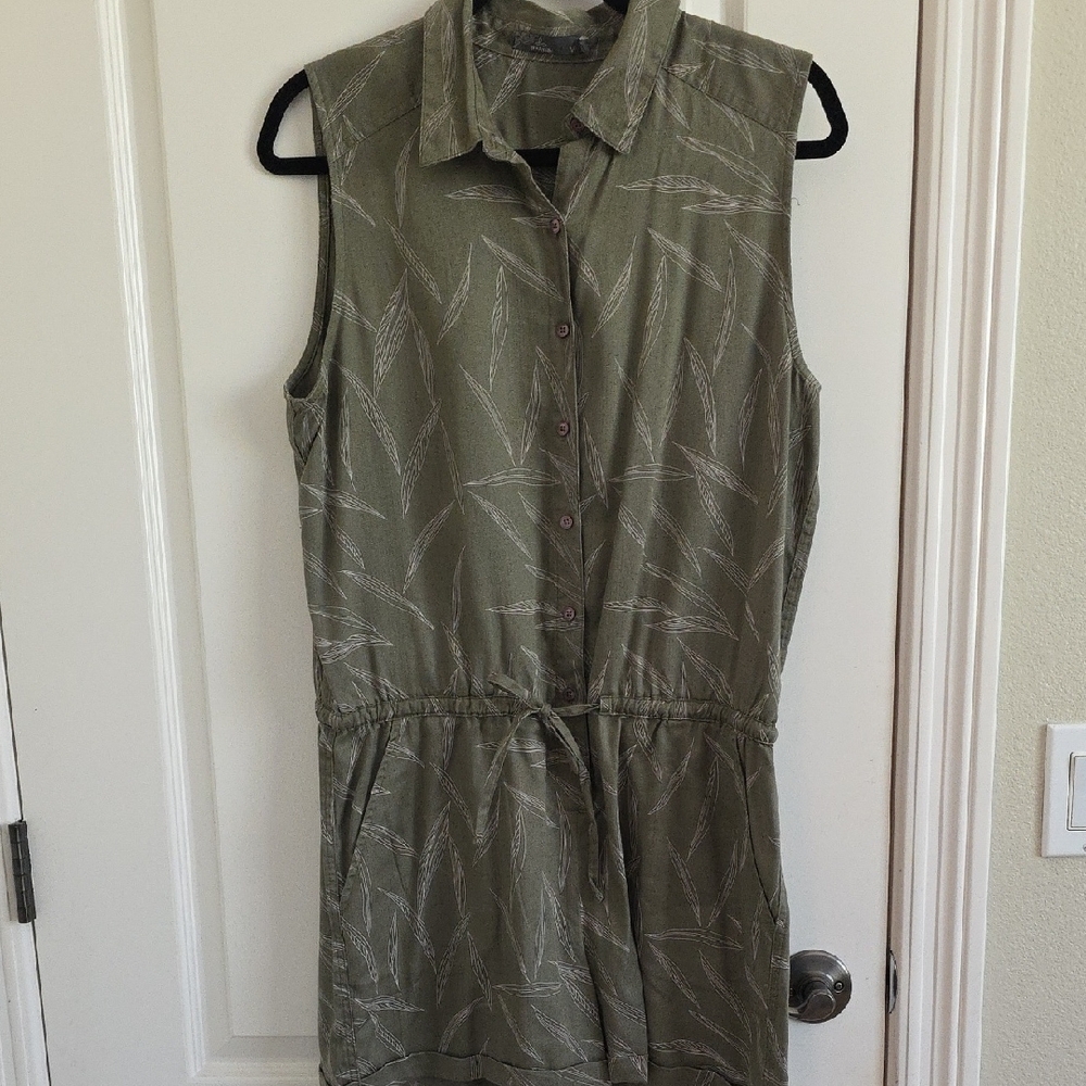 Sleeveless Olive Green Button-Up Dress